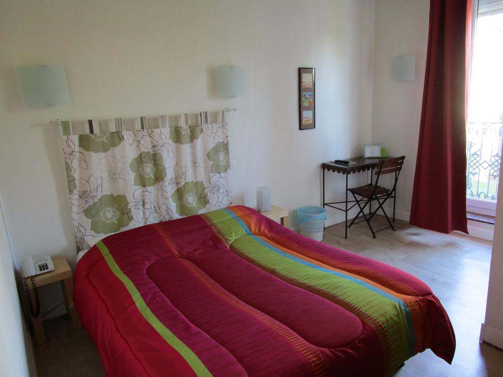 Hôtel Des Poètes avec Garage privé Béziers Habitación foto